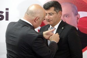 Bursa'da 2 bin 500 kişi, t&ouml;renle MHP'ye katıldı