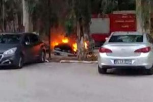 Bir g&uuml;n &ouml;nce aldığı otomobili cayır cayır yandı!