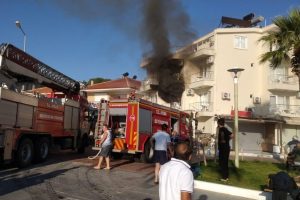 Didim'de otel yangını