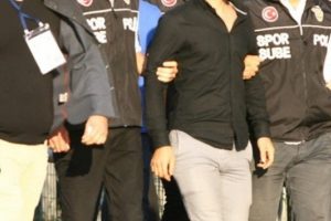 Derbi ma&ccedil;ında 32 kişiye &ccedil;eşitli su&ccedil;lardan adli işlem