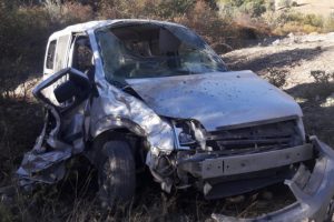 60 metrelik u&ccedil;uruma yuvarlanan aracın s&uuml;r&uuml;c&uuml;s&uuml; ağır yaralandı
