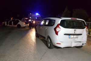Polisten ka&ccedil;arken kaza yaptı