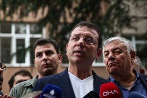İmamoğlu'ndan 'toplantı' a&ccedil;ıklaması: Odağın deprem olmasını istiyorum