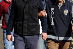 Tekirdağ'da ka&ccedil;ak silah operasyonu yapıldı