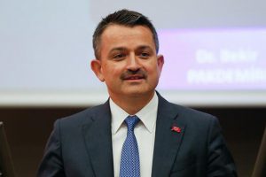 Pakdemirli'den "Bozdağ Kayak Merkezi" m&uuml;jdesi