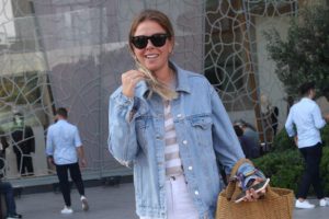 Esra Eron: Tatil yapıyorum