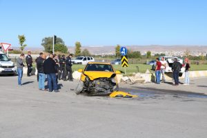 İki trafik kazasında 7 kişi yaralandı
