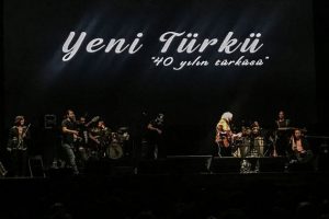 Yeni T&uuml;rk&uuml;'den 40. yıl &ouml;zel konseri