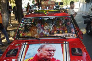 Kaportasında Fatih Terim'in imzası var
