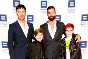 Ricky Martin taşıyıcı anneden yeni &ccedil;ocuğunu bekliyor