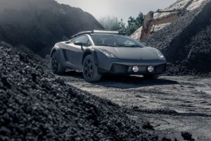 Lamborghini Gallardo arazi aracına d&ouml;n&uuml;şt&uuml;r&uuml;ld&uuml;