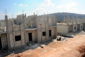 İdlib'de yetim ve engellilere 100 konutlu yaşam merkezi