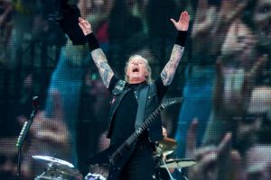 Metallica konserlerini iptal etti