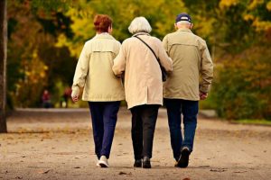 2050'de her 6 kişiden biri 65 yaş ve &uuml;zeri olacak
