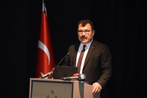 T&Uuml;BİTAK Başkanı Mandal: T&uuml;rkiye kendi ilacını ve enerjisini &uuml;retecek insan kaynağına sahip