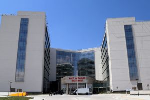 Mide ağrısı şikayeti ile &ouml;l&uuml;mden d&ouml;nd&uuml;