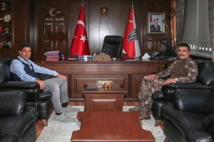 &Uuml;nal Karaman'dan Trabzon İl Emniyet M&uuml;d&uuml;r&uuml; Alper'e ziyaret