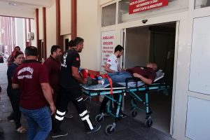 İş makinesinden d&uuml;şen operat&ouml;r yaralandı