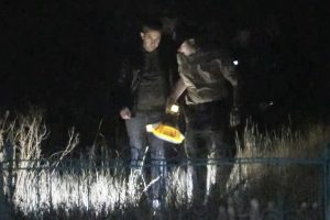 Annesinin mezarının başında &ouml;l&uuml; bulundu
