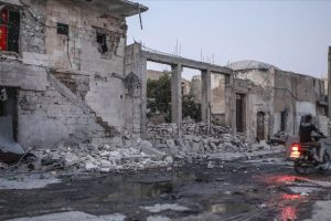 Esad rejiminden İdlib'e yoğun saldırılar