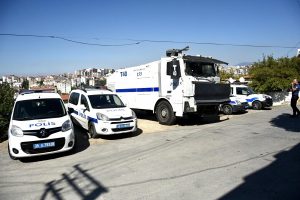 &Ouml;l&uuml;ml&uuml; kavganın ardından mahallede TOMA'lı &ouml;nlem