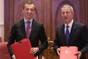 Hulusi Akar, Karadağ Savunma Bakanı Boskovic ile g&ouml;r&uuml;şt&uuml;