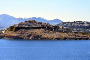 Bodrum'daki imara aykırı yapıların yıkımı s&uuml;r&uuml;yor
