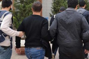 Tunceli'de ter&ouml;r operasyonu: 4 g&ouml;zaltı