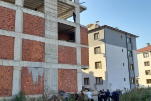 Polis kolundan tutarak son anda yakaladı