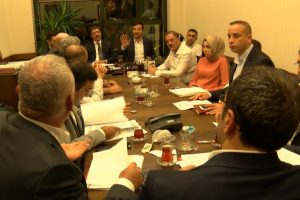 İBB'de kiralık ara&ccedil; araştırma komisyonunda tartışma
