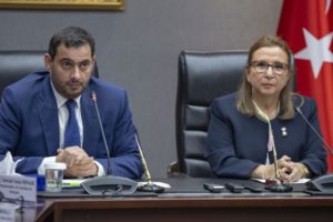 T&uuml;rkiye-&Uuml;rd&uuml;n arasında ticari iş birliği anlaşması imzalandı