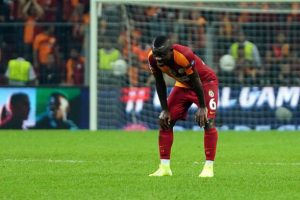 Galatasaray 9 ma&ccedil;tır kazanamıyor
