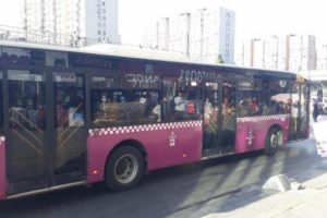 Halk otob&uuml;s&uuml;nde hırsızlık şoku!