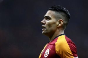 L'Equipe en d&uuml;ş&uuml;k puanı Falcao ve Belhanda'ya verdi