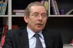 Abd&uuml;llatif Şener'den T&uuml;rkiye'nin&nbsp;Suriye&nbsp;politikasına eleştiri
