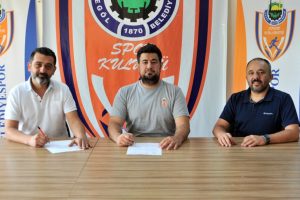 İneg&ouml;l Belediyespor Aykut Aydın'ın s&ouml;zleşmesini uzattı