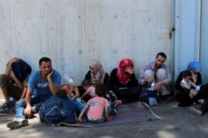 Jandarma d&uuml;zensiz g&ouml;&ccedil;men operasyonu yaptı