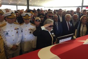 Emekli T&uuml;mamiral Polat son yolculuğuna uğurlandı