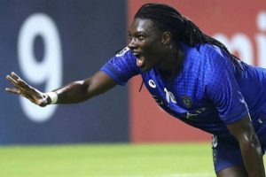 Gomis'ten Falcao'ya telefon