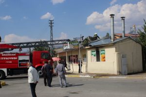 Baca yangını korkuya neden oldu