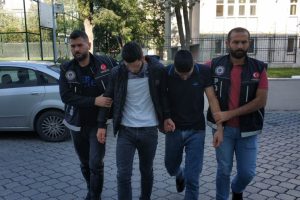 Uyuşturucu ticaretinden 8 kişi adliyeye sevk edildi