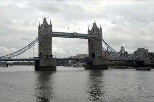 Brexit s&uuml;reci siyasette kullanılan dili de bozdu