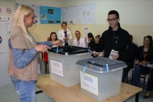 Kosovalılar pazar g&uuml;n&uuml; sandık başına gidecek