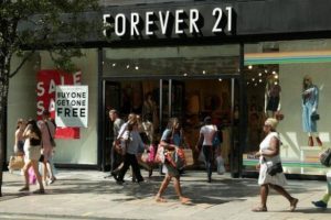 T&uuml;rk iş insanı iflas eden "Forever 21&Prime;in mağazalarına talip