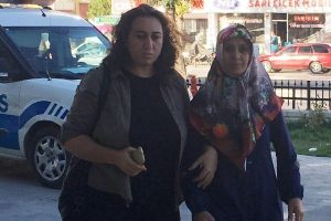Komşu vahşeti! 3'&uuml; &ccedil;ocuk 6 kişiyi bu hale getirdi
