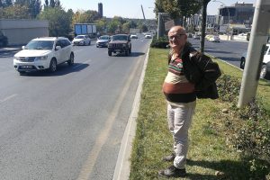 Ref&uuml;jde mahsur kalan yayayı polis kurtardı