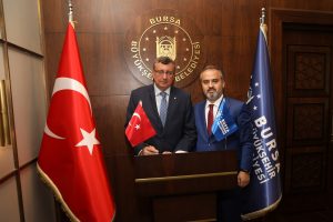 Rusya başkonsolosu Fotofest i&ccedil;in Bursa'ya geldi