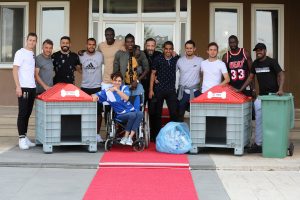 Sivasspor'dan sokak hayvanları projesine destek