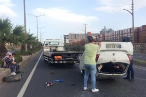 Takla atan otomobilden yara almadan kurtuldular