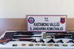 Kastamonu'da silah ve uyuşturucu operasyonu
